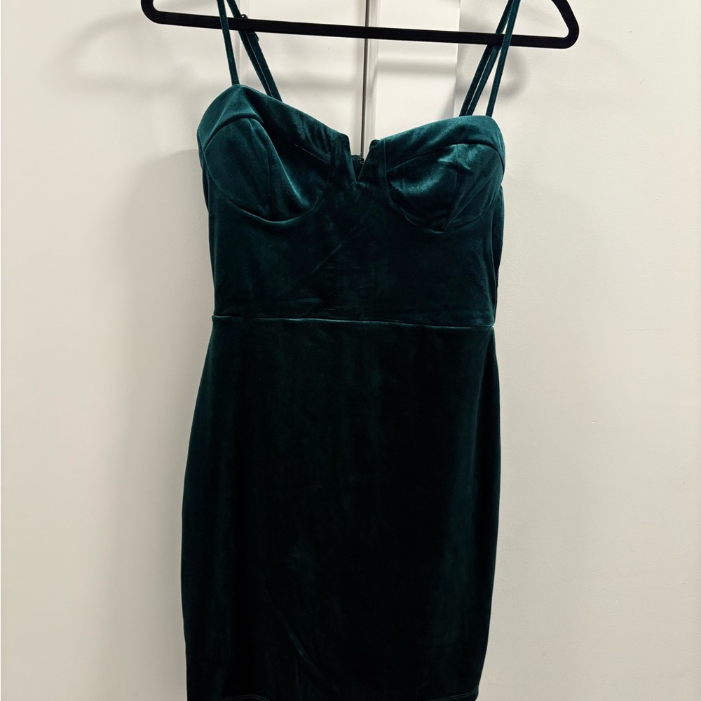 Elegant Green Velvet Dress